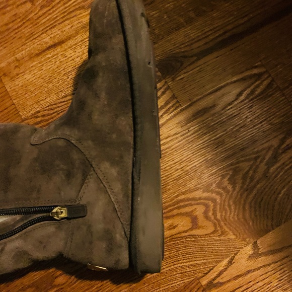 UGG Boots. size 37 - Picture 5 of 5